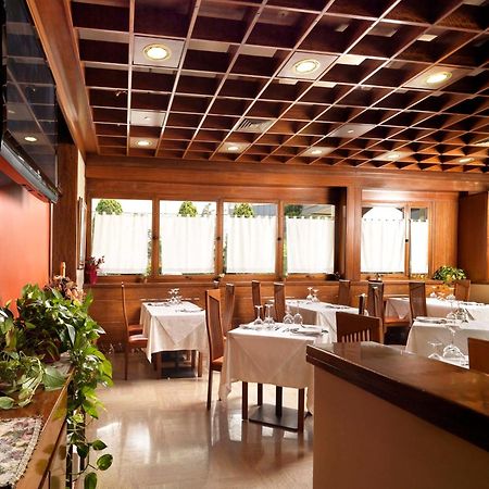 Hotel Al Pino Verde カンポザンピエーロ エクステリア 写真