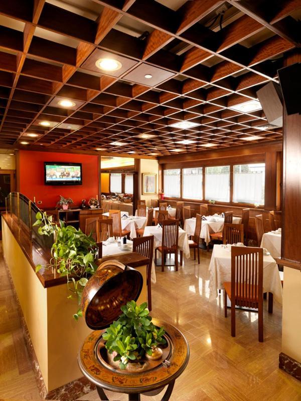 Hotel Al Pino Verde カンポザンピエーロ エクステリア 写真