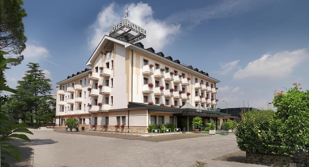 Hotel Al Pino Verde カンポザンピエーロ エクステリア 写真